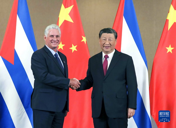习近平会见古巴国家主席迪亚斯-卡内尔1.jpg